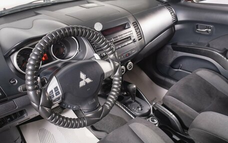 Mitsubishi Outlander III рестайлинг 3, 2007 год, 1 049 000 рублей, 9 фотография