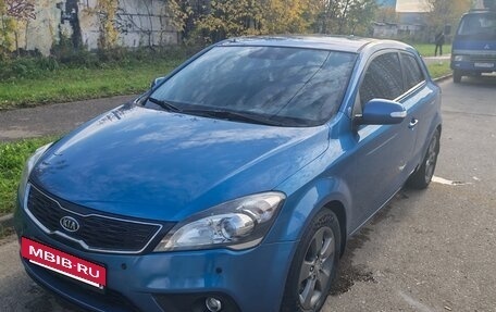 KIA cee'd I рестайлинг, 2011 год, 850 000 рублей, 3 фотография