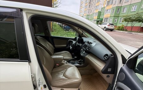 Toyota RAV4, 2011 год, 1 200 000 рублей, 6 фотография