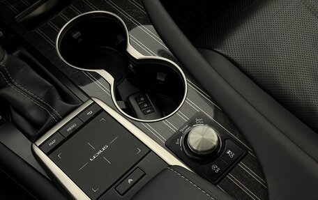 Lexus RX IV рестайлинг, 2020 год, 4 790 000 рублей, 22 фотография