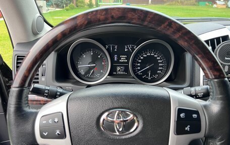 Toyota Land Cruiser 200, 2014 год, 3 850 000 рублей, 5 фотография