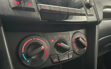 Suzuki Swift IV рестайлинг, 2011 год, 820 000 рублей, 17 фотография