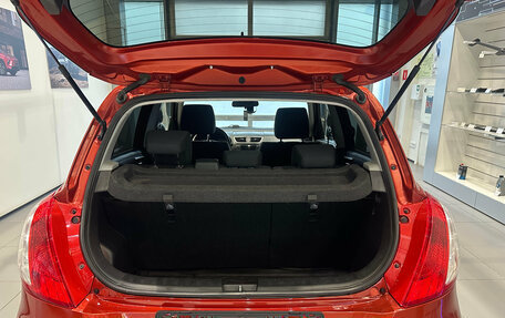 Suzuki Swift IV рестайлинг, 2011 год, 820 000 рублей, 30 фотография