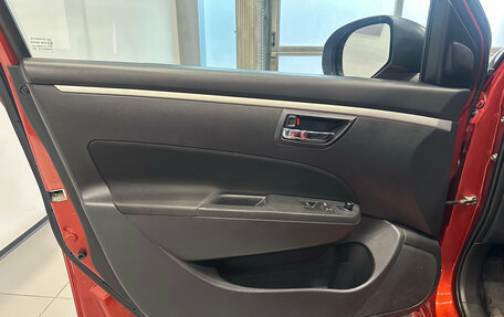 Suzuki Swift IV рестайлинг, 2011 год, 820 000 рублей, 25 фотография