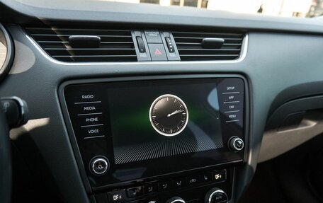 Skoda Octavia, 2018 год, 1 906 300 рублей, 9 фотография