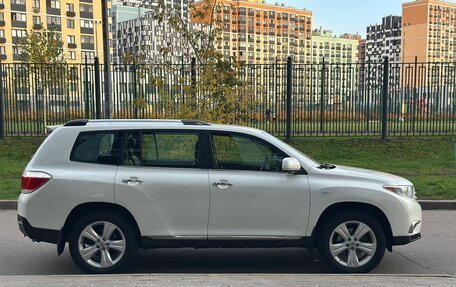 Toyota Highlander III, 2012 год, 1 895 000 рублей, 4 фотография