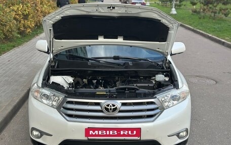 Toyota Highlander III, 2012 год, 1 895 000 рублей, 7 фотография