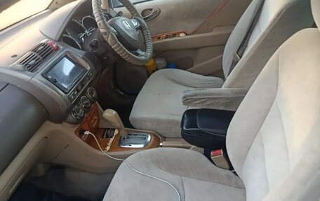 Honda Fit Aria, 2003 год, 250 000 рублей, 2 фотография