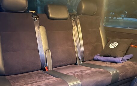 Volkswagen Multivan T6 рестайлинг, 2016 год, 5 990 000 рублей, 15 фотография