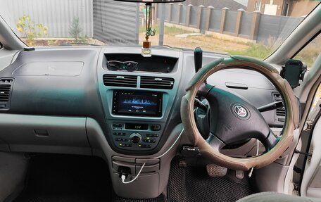Toyota Opa I рестайлинг, 2000 год, 355 000 рублей, 10 фотография