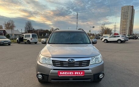 Subaru Forester, 2010 год, 900 000 рублей, 2 фотография