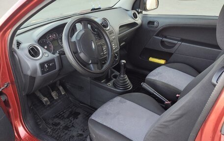 Ford Fiesta, 2007 год, 320 000 рублей, 2 фотография