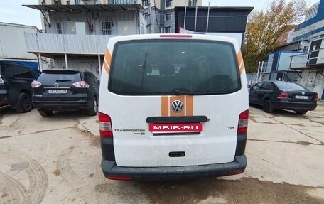 Volkswagen Transporter T5 рестайлинг, 2014 год, 700 000 рублей, 2 фотография