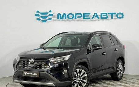 Toyota RAV4, 2020 год, 2 590 000 рублей, 1 фотография