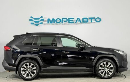Toyota RAV4, 2020 год, 2 590 000 рублей, 4 фотография
