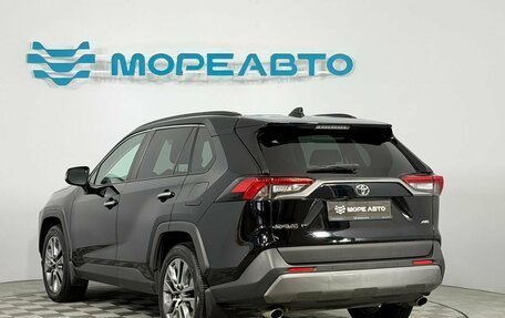 Toyota RAV4, 2020 год, 2 590 000 рублей, 7 фотография