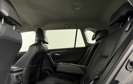 Toyota RAV4, 2020 год, 2 590 000 рублей, 18 фотография