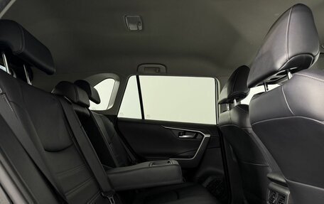 Toyota RAV4, 2020 год, 2 590 000 рублей, 20 фотография