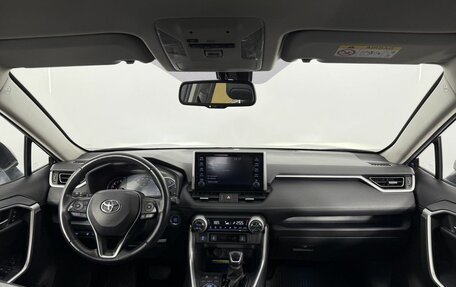 Toyota RAV4, 2020 год, 2 590 000 рублей, 22 фотография