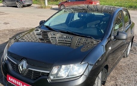 Renault Logan II, 2018 год, 720 000 рублей, 1 фотография