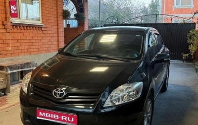 Toyota Auris II, 2011 год, 930 000 рублей, 1 фотография