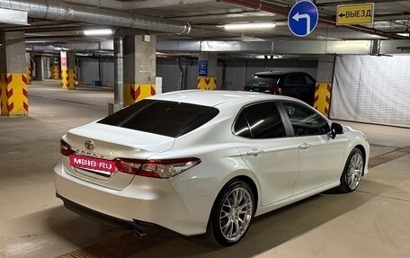 Toyota Camry, 2019 год, 2 900 000 рублей, 7 фотография