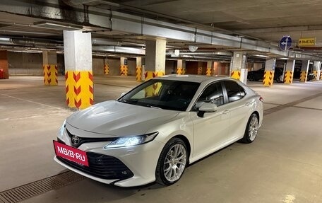 Toyota Camry, 2019 год, 2 900 000 рублей, 4 фотография