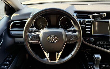 Toyota Camry, 2019 год, 2 900 000 рублей, 16 фотография