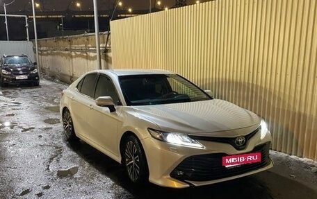 Toyota Camry, 2019 год, 2 900 000 рублей, 29 фотография