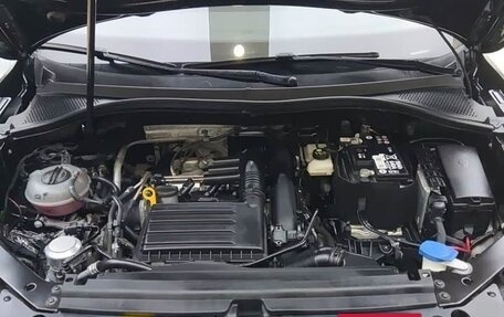 Volkswagen Tiguan II, 2022 год, 2 800 000 рублей, 8 фотография