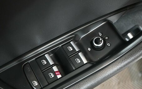Audi A4, 2019 год, 2 700 000 рублей, 16 фотография