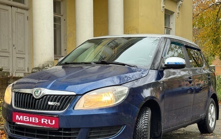 Skoda Fabia II, 2010 год, 650 000 рублей, 2 фотография