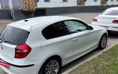 BMW 1 серия, 2009 год, 700 000 рублей, 4 фотография
