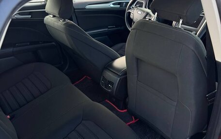Ford Fusion (North America) II, 2017 год, 1 250 000 рублей, 9 фотография