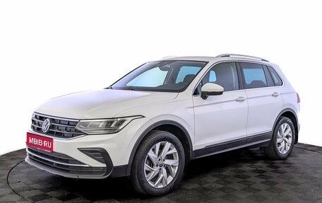 Volkswagen Tiguan II, 2021 год, 2 500 000 рублей, 1 фотография