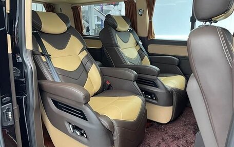 Volkswagen Caravelle T6 рестайлинг, 2019 год, 5 665 000 рублей, 11 фотография