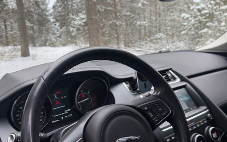 Jaguar E-Pace, 2019 год, 3 100 000 рублей, 7 фотография
