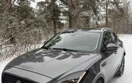 Jaguar E-Pace, 2019 год, 3 100 000 рублей, 10 фотография