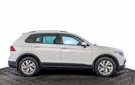 Volkswagen Tiguan II, 2021 год, 2 500 000 рублей, 4 фотография