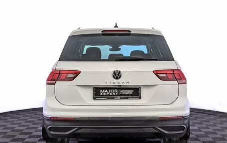Volkswagen Tiguan II, 2021 год, 2 500 000 рублей, 6 фотография