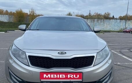 KIA Optima III рестайлинг, 2011 год, 850 000 рублей, 10 фотография