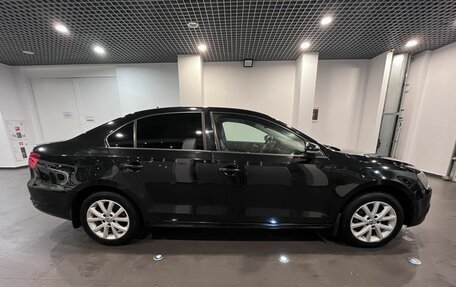 Volkswagen Jetta VII, 2012 год, 1 000 000 рублей, 2 фотография