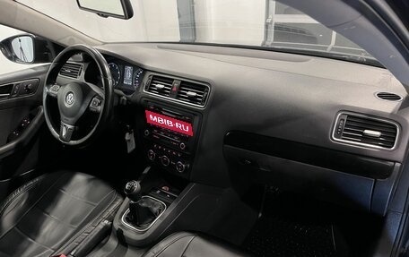 Volkswagen Jetta VII, 2012 год, 1 000 000 рублей, 12 фотография