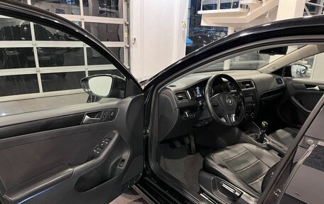 Volkswagen Jetta VII, 2012 год, 1 000 000 рублей, 19 фотография
