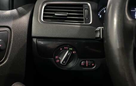 Volkswagen Jetta VII, 2012 год, 1 000 000 рублей, 30 фотография