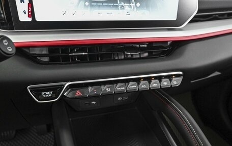 Geely Coolray I, 2024 год, 2 279 000 рублей, 13 фотография