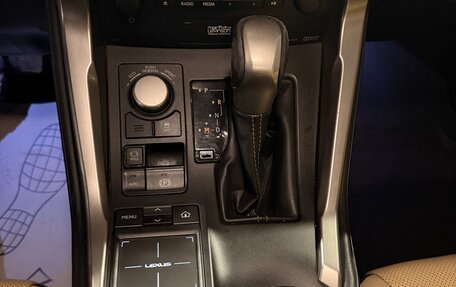 Lexus NX I, 2016 год, 2 750 000 рублей, 10 фотография