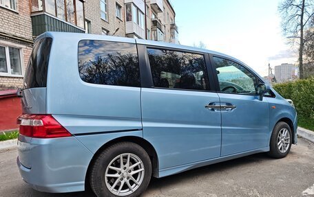 Honda Stepwgn III, 2009 год, 1 135 000 рублей, 2 фотография