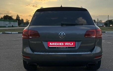 Volkswagen Touareg III, 2011 год, 1 650 000 рублей, 4 фотография
