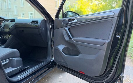 Volkswagen Tiguan II, 2017 год, 2 140 000 рублей, 18 фотография